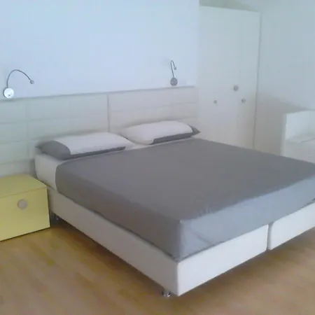 Rezzo 3* Monte San Giacomo