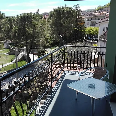 Rezzo Guest house Monte San Giacomo
