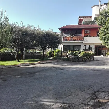 Rezzo Guest house