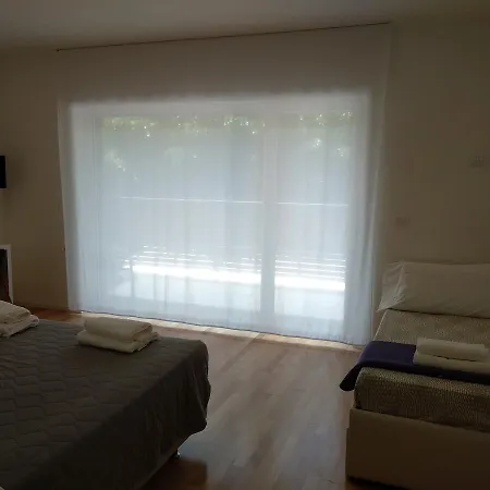 Rezzo Guest house