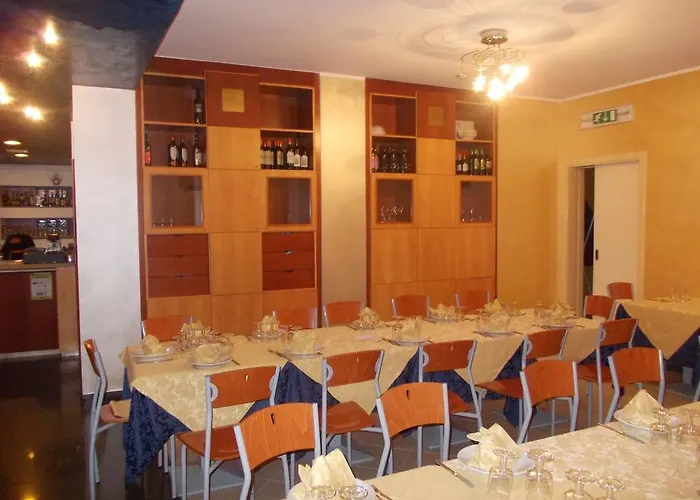 Rezzo Гостевой дом Monte San Giacomo