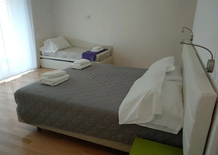 Rezzo Гостевой дом Monte San Giacomo